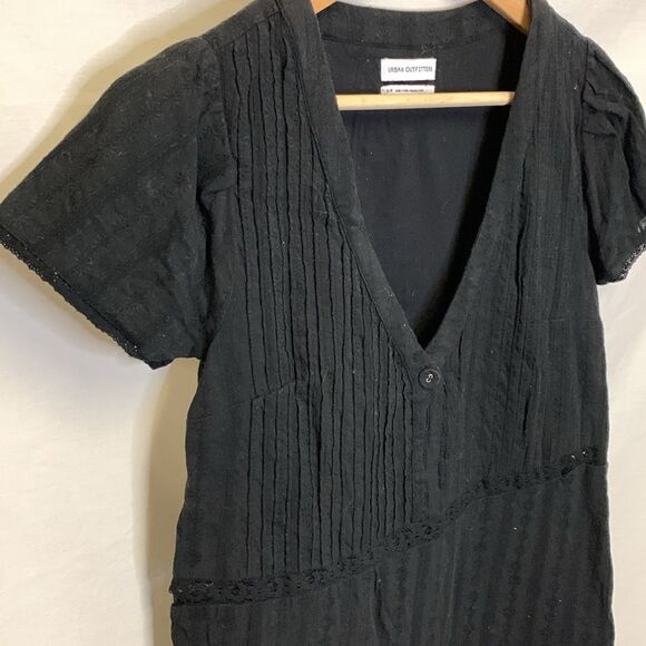 Urban Outfitters Bria Black Eyelet Pleated Short Sleeve Frock Mini Dress Size S - Picture 5 of 15